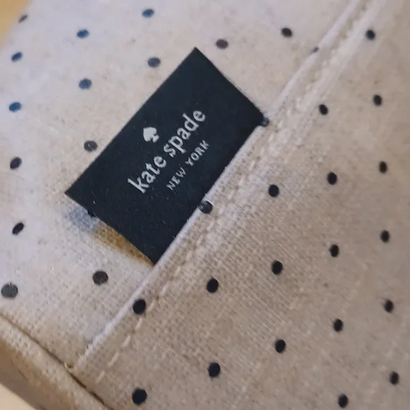 Kate Spade "Out to Lunch" Insulated Lunch Polka Dot Tote Bag/Cosmetic Bag - Picture 4 of 7